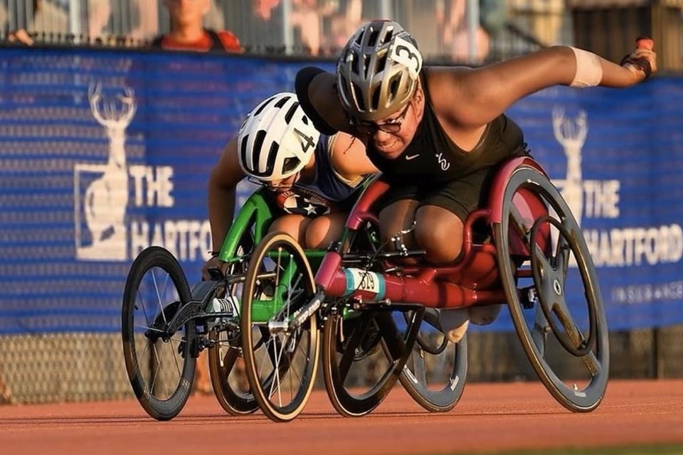 Lauren competing during wheelchair race